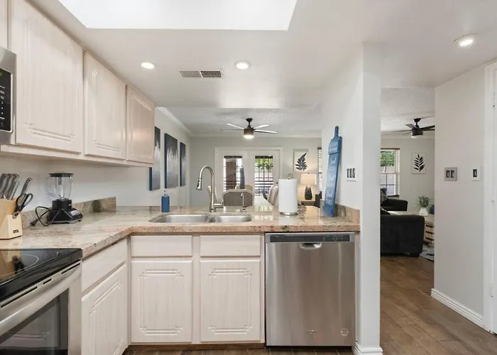 12 Min To Cardinals Family & Work Friendly Holiday home Peoria
