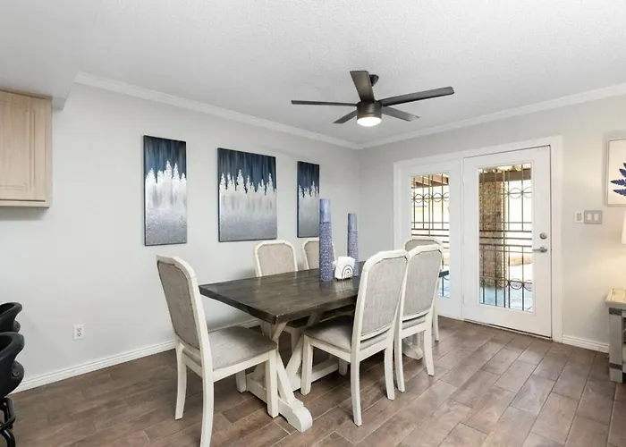 Holiday home 12 Min To Cardinals Family & Work Friendly Peoria